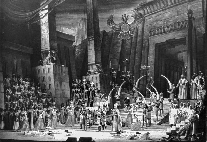 The Triumphal Scene from a 1963 performance of Verdi's "Aida."
