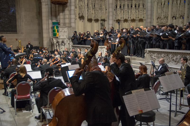 Damien Sneed conducts The Harlem Chamber Players and Chorale le Chateau at the Riverside Church in Harlem