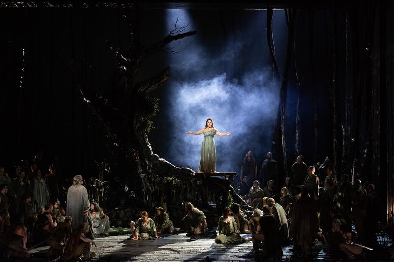 Sonya Yoncheva in the title role with the cast of Bellini's "Norma"