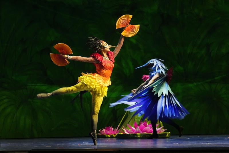 Dandara Veiga as the Hummingbird and Griffin Massey as the Heron in Catán's "Florencia en el Amazonas." 