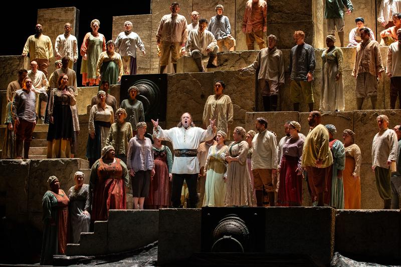 A scene from Verdi's "Nabucco" with Dmitry Belosselskiy as Zaccaria. 