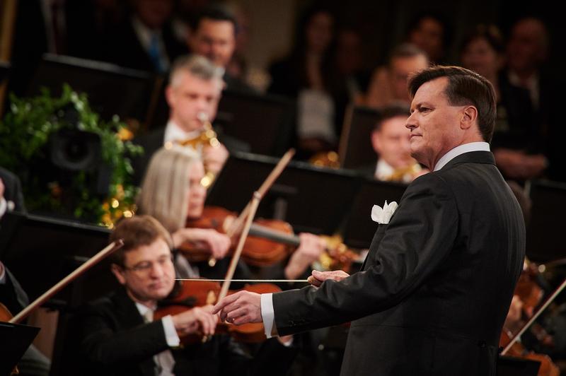 Vienna Philharmonic | New Year's Concert 2019 with Christian Thielemann 