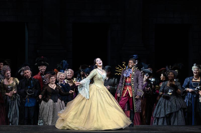 Nadine Sierra as Juliette and Frederick Ballentine as Tybalt in Gounod's "Roméo et Juliette."