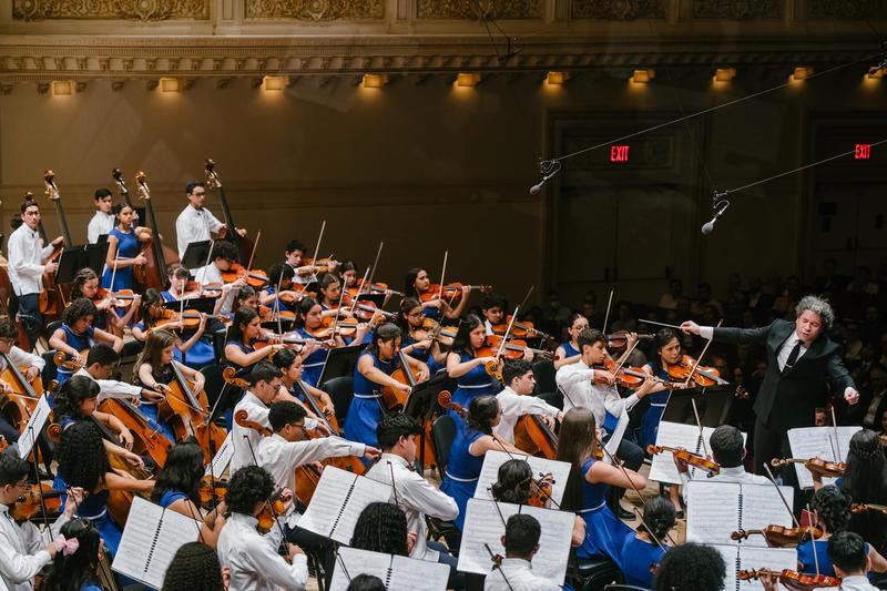 Gustavo Dudamel & National Children's Symphony of Venezuela