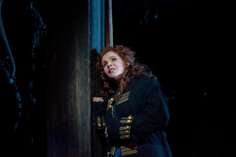 Renée Fleming as the title character in Handel's "Rodelinda."