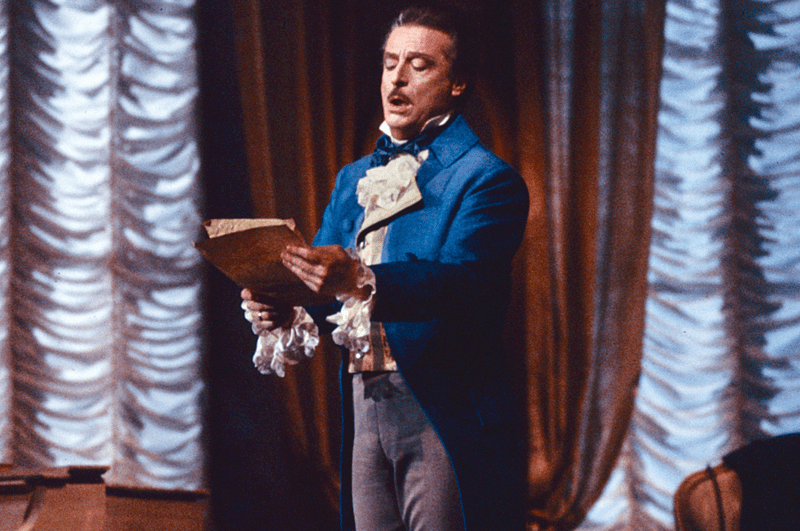 Alfredo Kraus in the title role of Massenet's "Werther" (1987)