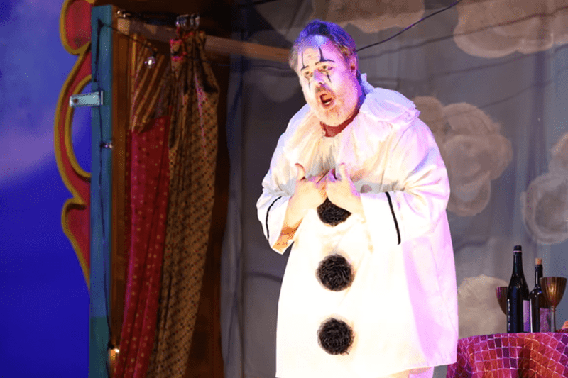 Leoncavallo's Pagliacci
