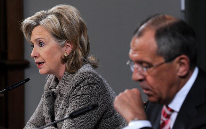 US Secretary of State Hillary Clinton (L) speaks at a press conference after talks with Russian Foreign Minister Sergei Lavrov (R) in Moscow on March 18, 2010.