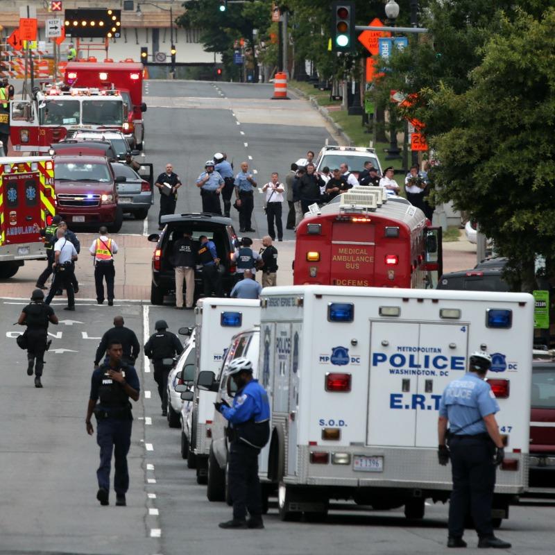 Breaking News Consumer's Handbook, Detainment at US Borders, and More