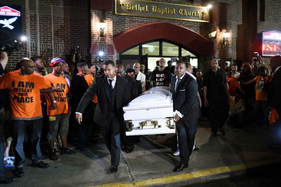 A Grand Jury to Consider Charges in Eric Garner Death | WNYC | New York ...