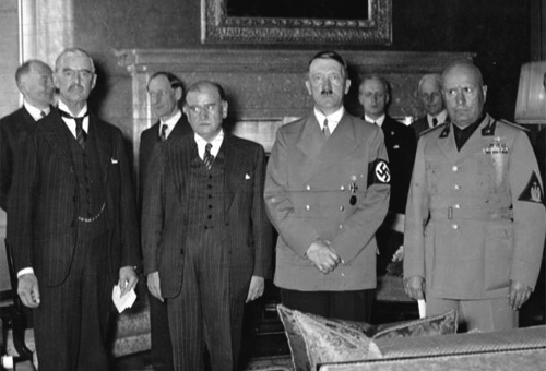 From left to right: Neville Chamberlain, Édouard Daladier, Adolf Hitler, Benito Mussolini, before signing the Munich Agreement, September 29, 1938.