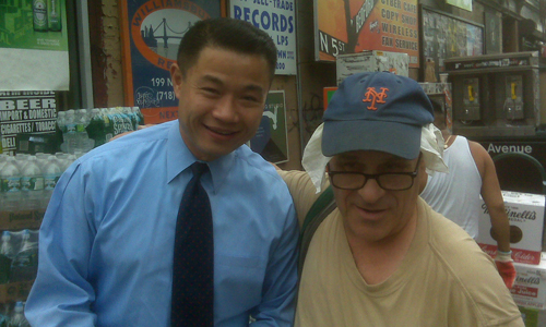 Caption Queens Councilman John Liu and City Comptroller candidate embraces an ardent Brooklyn supporter out on the campaign trail. The crowded field for City Comptroller includes 42 year-old John Liu who came to New York City when he was five from Tawain where he was born. He was ...
</div></body></html>