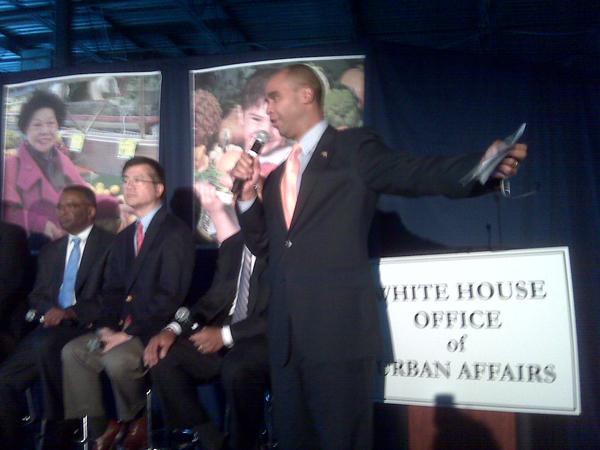 Adolfo Carrion and Commerce Secretary Gary Locke (in red tie) at the Philadelphia Urban Conversation (Andrea Bernstein)